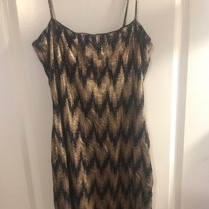 Fashion Nova Black/Gold Chevron Dress